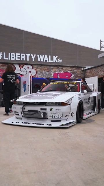 Ниссан Lando Norrisа смотреть онлайн