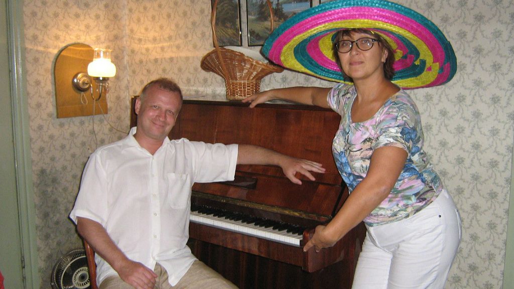 Песня с Алисой AI - Уставшее сердце смотреть онлайн