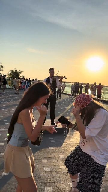 Они встретились и здесь смотреть онлайн