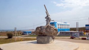 Тамань.Памятник советским десантникам