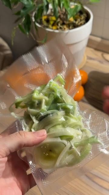 ОГУРЦЫ НЕ СОЛЮ, ПОМИДОРЫ НЕ МАРИНУЮ смотреть онлайн