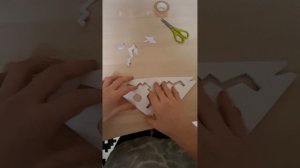 как сделать новогоднюю игрушку-снежинку