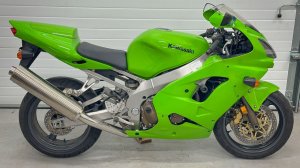 Kawasaki ZX-9R - JKAZX2F143A006911