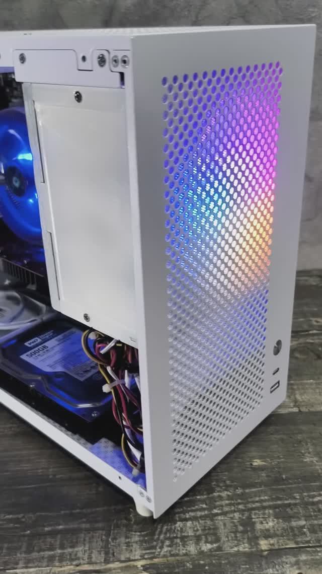 Белый ПК за 9000 или скам-пк и ловушка для мамонта #pcbuild #pc смотреть онлайн