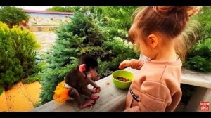 Ангелина и Люся -ланч в МРАМОРНОЙ БЕСЕДКЕ!