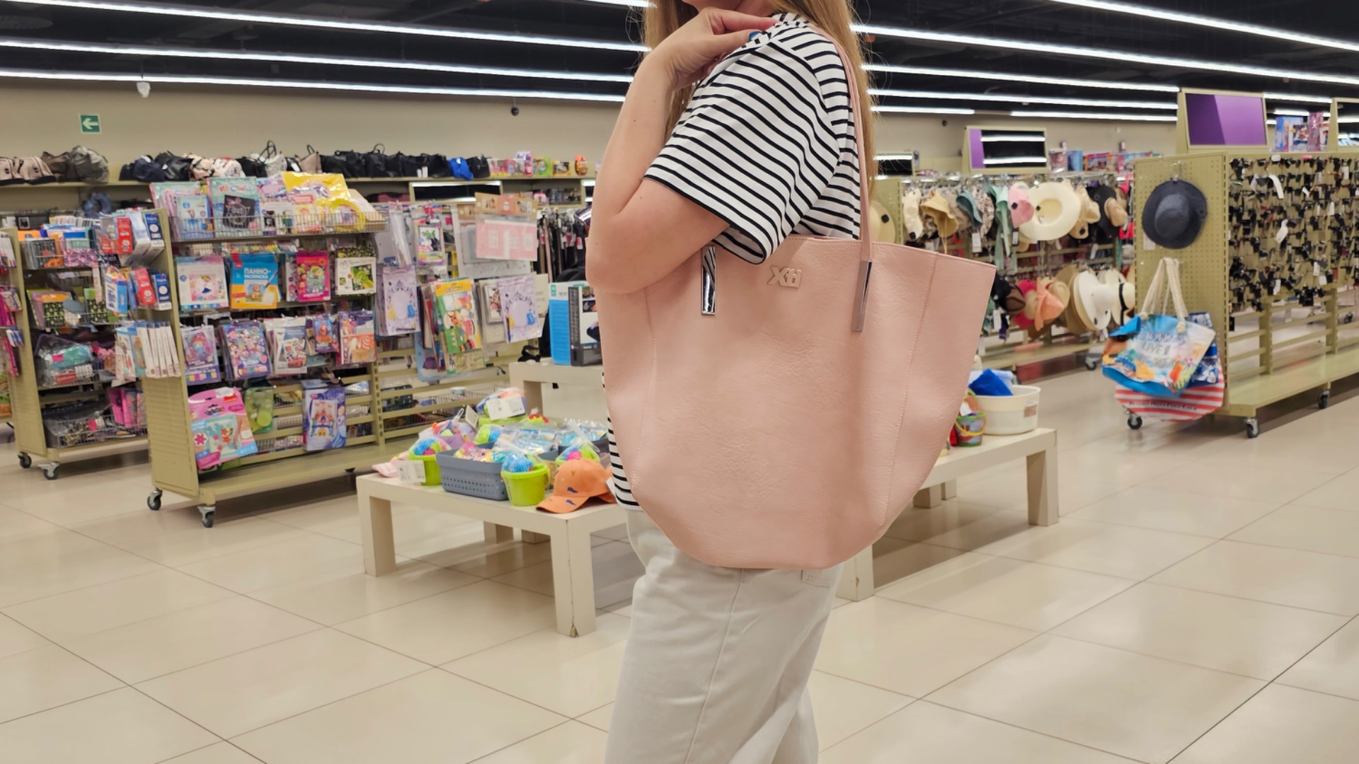 15-01-2026 У нас зима ❄️ Влог ЧТО В МОИХ СУМКАХ 👜💼👝🎒👛сама не знаю 😂 смотреть онлайн