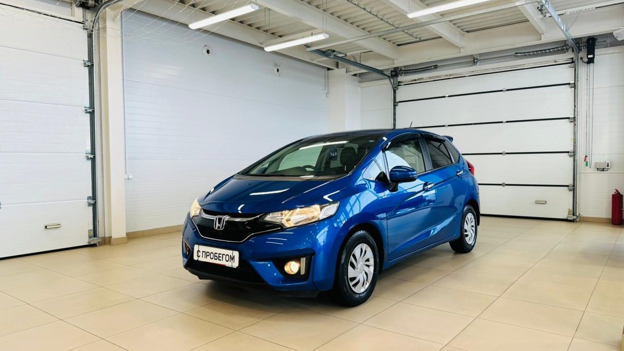 Honda Fit, 2016 год смотреть онлайн