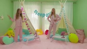 Пижамная вечеринка Насти и Мэгги [get.gt]