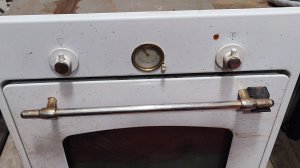 Встраиваемый духовой шкаф Аристон на разбор