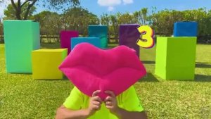 Настя в детском челлендже 24 часа как малыш