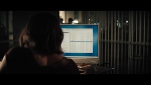 Крис Хемсворт и Холли Берри во втором трейлере фильма Преступление 101