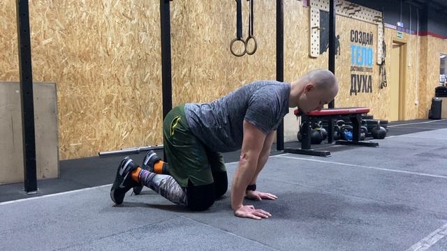 Растяжка запястий пальцы вперед / Hands Forwards Forward Leans смотреть онлайн