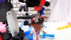 ДиноАпокалипсис в Мегаклинике: Оптимус Прайм и Битва за Зуб Динобота!