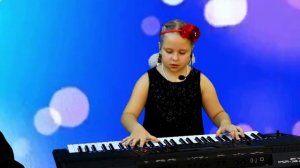 ЮниАкс малыши Мама-первое слово