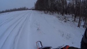 Kayo k1 250mx зимой на эндуро по полю.