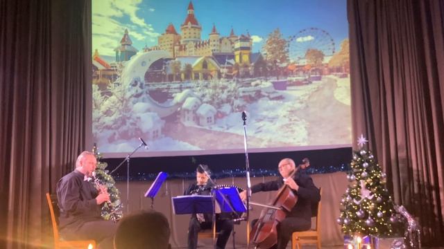 Трио «Ощущения» trio Sensations Карлос Гардель Gardel Всего лишь на одну голову Por una cabeza смотреть онлайн