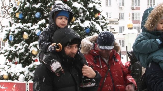 «Святочные гуляния» в храмовом комплексе прп. Сергия Радонежского открыл иерей Сергий Редин. 2026 г. смотреть онлайн