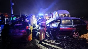 (Рыбинск-40) МАШИНУ РАЗОРВАЛО ПОПОЛАМ