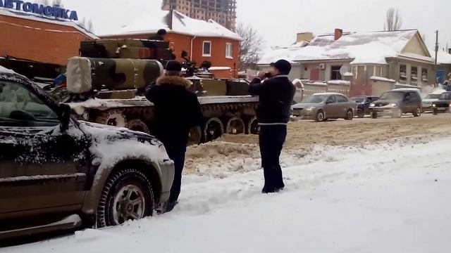 Зимнее Бездорожье: Эпичные Моменты и Фейлы на Льду смотреть онлайн