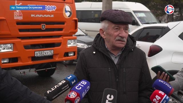 «Севавтодор» очищает городские трассы от остатков песчано-соляной смеси и мусора смотреть онлайн