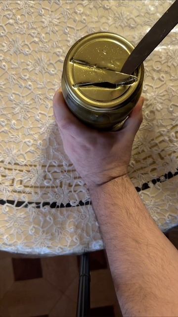 Как открыть банку без открывашки? смотреть онлайн