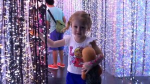 Парк аттракционов и Путешествие в МАДАГАСКАР