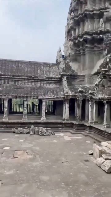 В сердце густых джунглей Камбоджи возвышается величественный храм Ангкор-Ват