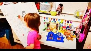 Как обычно проводят вечер Ангелина и Люся!