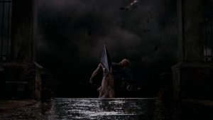 пирамидоголовый монстр