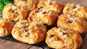 Тесто как облако! Нежные, слоеные булочки с изюмом! Просто и очень вкусно
