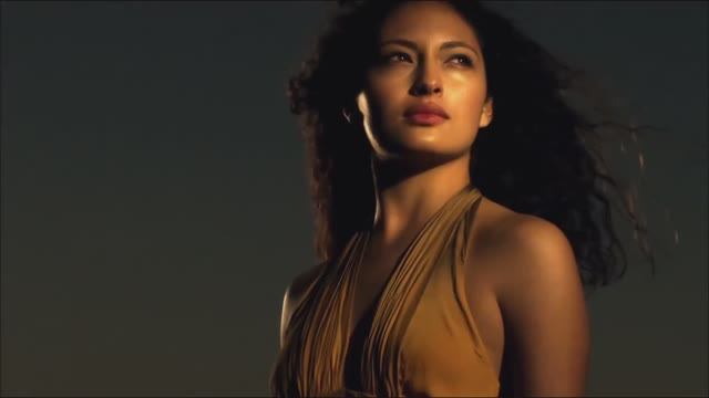 Alihan Samedov - Sen Gelmez Oldun (Remix) смотреть онлайн