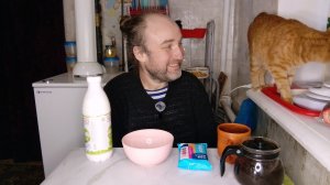 завтрак с Рыжулей. будет ли Гренландия штатом США? мукбанг. обжор. еда на камеру. диета. шизофрения.