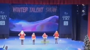 Интересный такой детский утренник в школе Нижнего Тагила 🤔 (см. закреп)