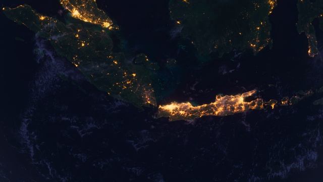 Бесплатное видео футаж, Планета Земля Ночью. Индонезия, Азия. Вид из Космоса с Орбиты. Ночной Глобус смотреть онлайн