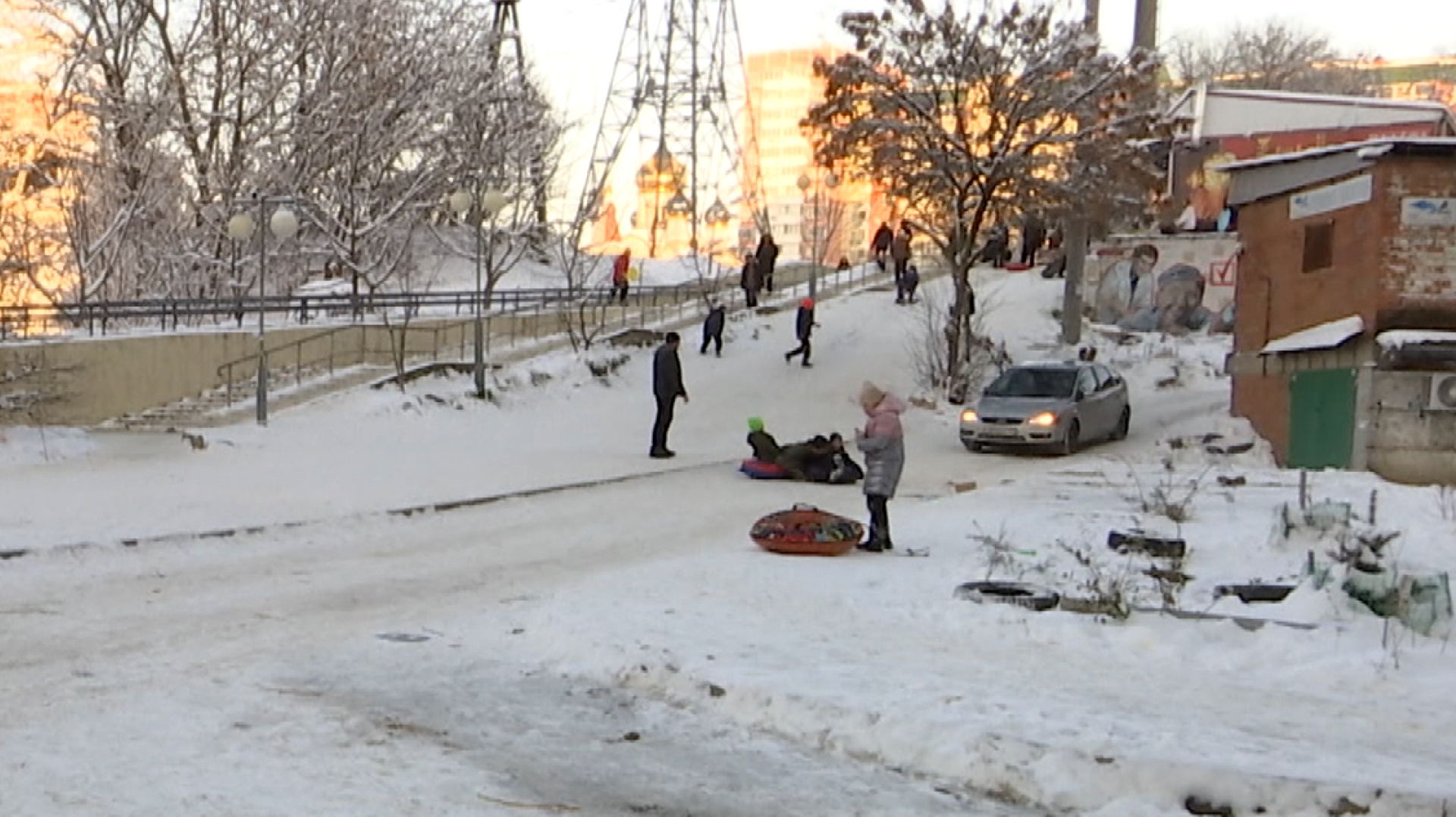 Количество детских травм зимой в России увеличивается на 20% смотреть онлайн