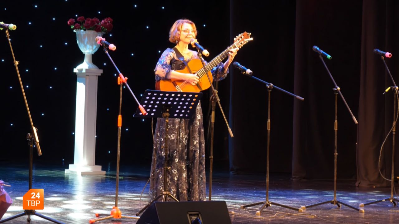 Руководитель «Журавлиной родины» Светлана Цывкина | Портрет на фоне смотреть онлайн