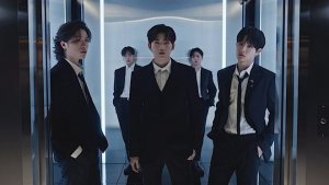 TREASURE (T5) — "Move" Oficcial M/V