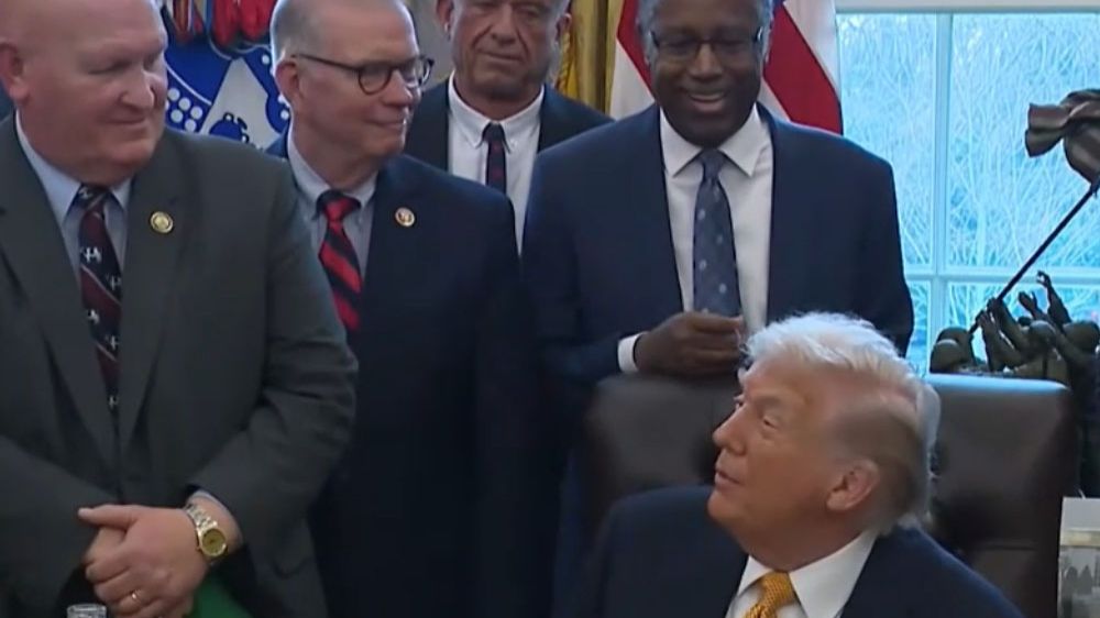 Трамп раскрыл, в чем секрет ясности его ума, речь идет о молоке смотреть онлайн