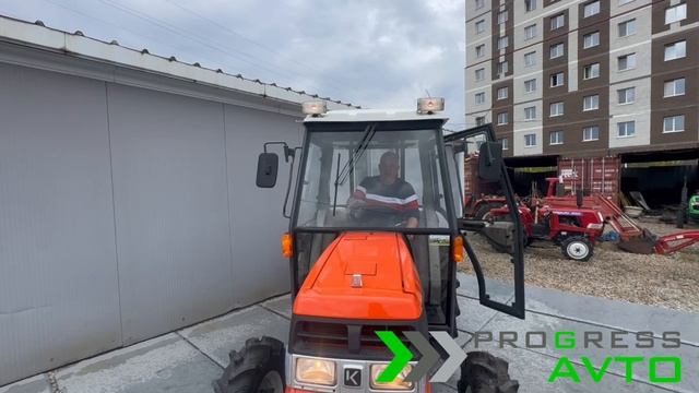 Мощный японскии минитрактор Kubota GL-33 с кабиной