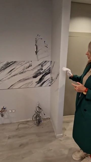 Красивое решение для торца кухонного фартука  Оставь реакцию 🔥, если понравилось!  ❤️👍💬↩️