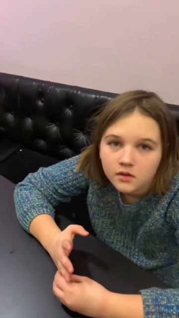 Так и пошла в школу)) смотреть онлайн