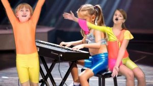 На батуте!!! Новая песенка от Фантазеров!!