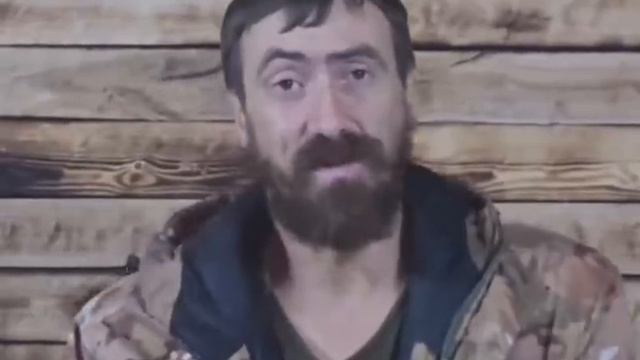 Рубрика наши пленные! Укроп из нацбатаи "Айдар*" который сбежал оттуда с обосравшегося шароварами смотреть онлайн