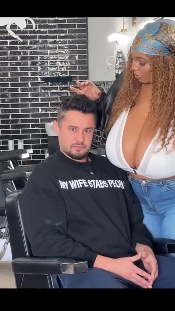 Когда зашёл в парикмахерскую с женой смотреть онлайн