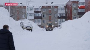 ДОРОЖНЫЕ СЛУЖБЫ ЕЛИЗОВСКОГО РАЙОНА АКТИВНО УСТРАНЯЮТ ПОСЛЕДСТВИЯ СНЕГОПАДА • НОВОСТИ КАМЧАТКИ