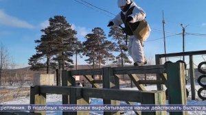 14.01.2026 Сахалинские военнослужащие прошли курс преодоления полосы препятствий