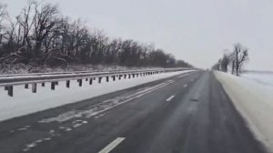 В связи с погодными условиями в усиленном режиме работает спецтехника по всем основным направлениям