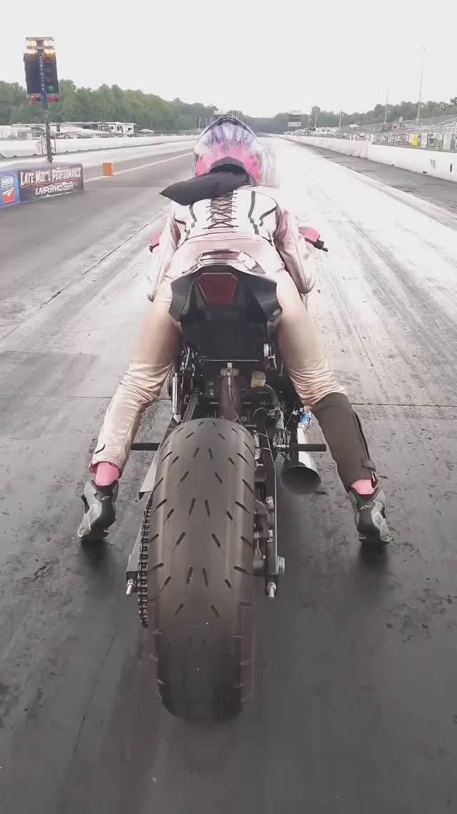 Suzuki Gsx-R turbo Hayabusa Vs Kawasaki ninja H2R Racing 💥 #kawasaki #suzuki #ninja #hayabusa #gsxr смотреть онлайн