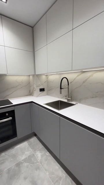 Обзор современной кухни-гостиной. Реализация дизайн-проекта в ЖК Белая Дача! смотреть онлайн