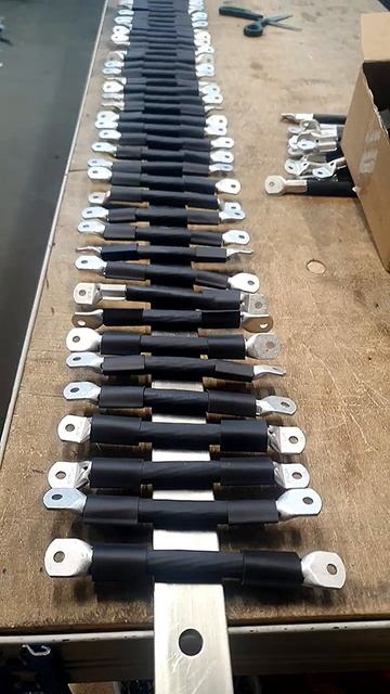 Медные перемычки сечением кабеля 70 кв под отверстие М6 перед термоусадкой смотреть онлайн